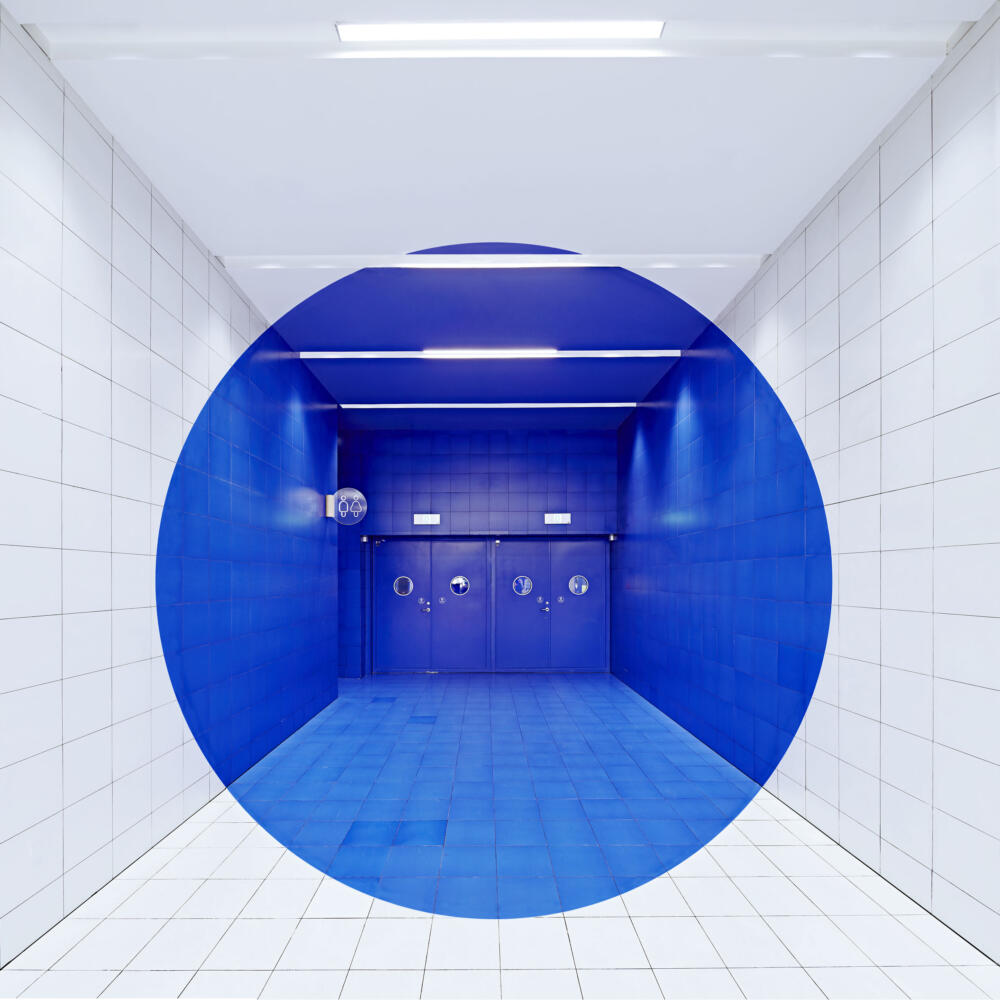 shopping mall washroom interior, optical illusion, shenyang rotterdam, clou architects